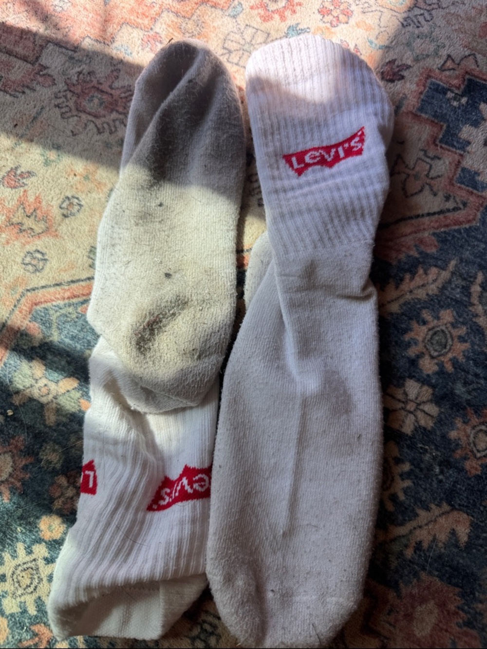 White Levi’s crew socks